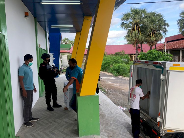 Lagi, 22.686 Vial Coronavac Tiba Hari Ini, Personel Polda NTT Kawal VVIP