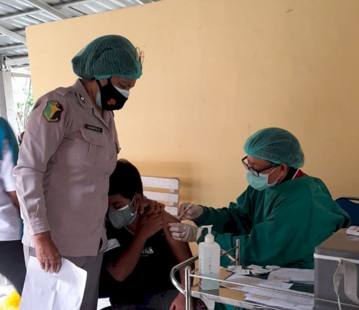 Terus Tingkatkan Herd Immunty, RSB Titus Uly Berikan Layanan Vaksin Bagi Anak Hingga Lansia