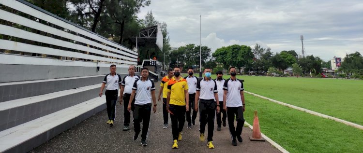 Personel Polda NTT Gelar Olahraga Mandiri Tingkatkan Kebugaran Tubuh