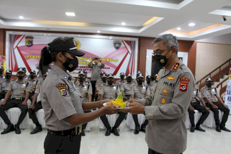 Di HUT ke-41 Satpam, Kapolda NTT Tekankan Pahami Tugas Pokok dan Terus Kembangkan Diri