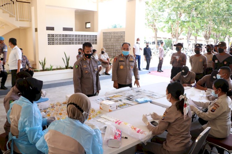 Bidpropam Polda NTT Gelar Pemeriksaan Urin Terhadap Anggota, Kabidpropam Polda NTT : Kita Lakukan Mitigasi Dalam Rangka Pencegahan