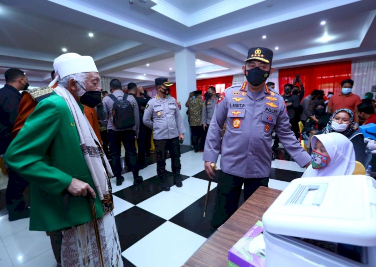 Apresiasi Ulama Di Banten Ikuti Vaksinasi, Kapolri: Kabar Baik dan Motivasi Bagi Masyarakat