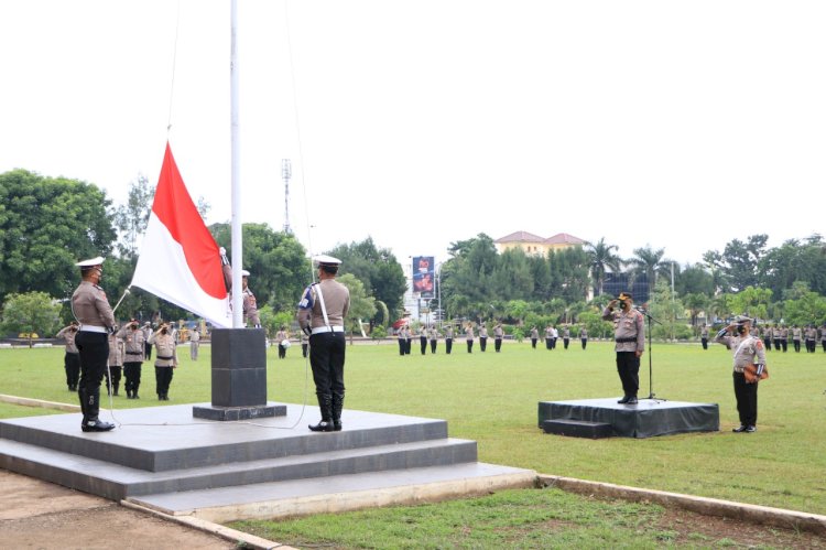 Tanamkan Nilai Kebangsaan, Polda NTT Gelar Upacara Bendera Bulanan