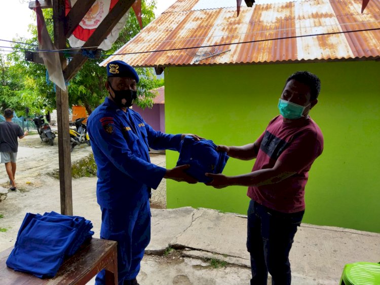 Gelar Polmas di Wilayah Kota Kupang, Personel Ditpolairud  Polda NTT Edukasi Kamtibmas Kepada Warga Pesisir