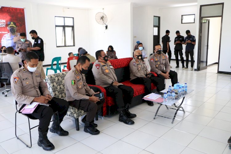 Vaksinasi di Klinik Pratama Turangga Ditinjau Langsung Wakapolda NTT