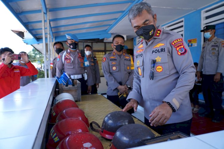 Pastikan Pelayanan Kepolisian Berjalan Baik Kepada Masyarakat, Kapolda NTT Cek Ruang Pelayanan Polres Sumba Barat