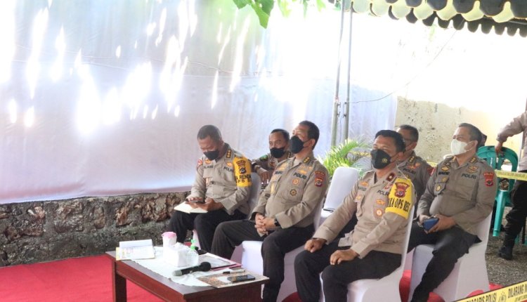 Tinjau Vaksinasi di Polres Kupang Kota, Irwasda Polda NTT Ikuti Zoom Meeting Bersama Irwasum Polri