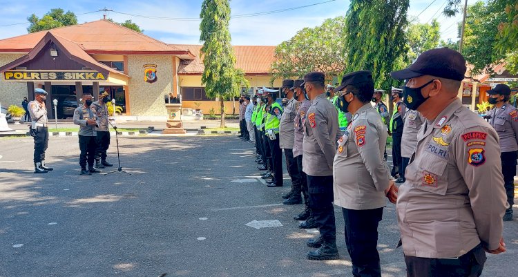 Perkuat Manajemen Media, Kabidhumas Polda NTT Beri Arahan kepada Personel Polres Sikka