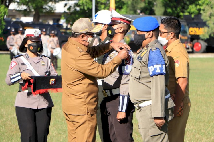 Kesiapan Pengamanan Idul Fitri 1443 H, Wakil Gubernur NTT Pimpin Apel Gelar Pasukan Ops Ketupat Turangga 2022