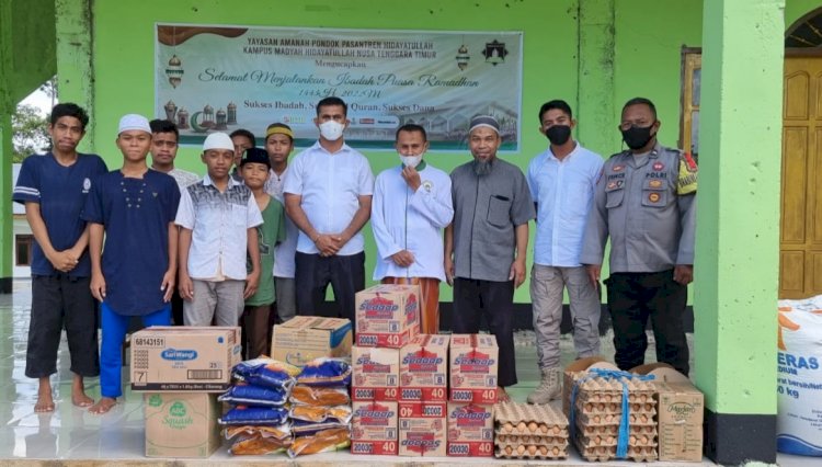 Jajaran Ditreskrimsus Polda NTT Beri Bantuan Sosial kepada Anak-Anak Pesantren Hidayatullah