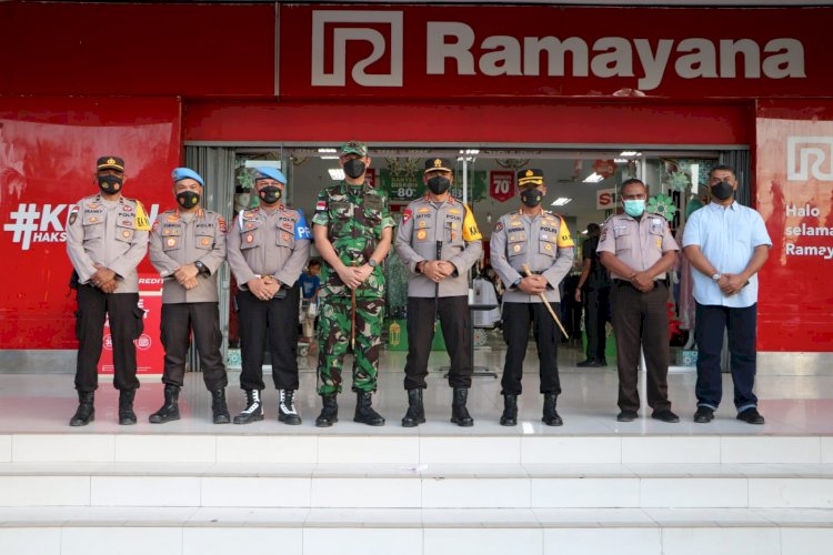 Cek Pos Yan Ops Ketupat Turangga 2022 Ramayana Mall Kupang, Kapolda NTT : Hingga Hari Ini Kegiatan Operasi Berjalan dengan Baik