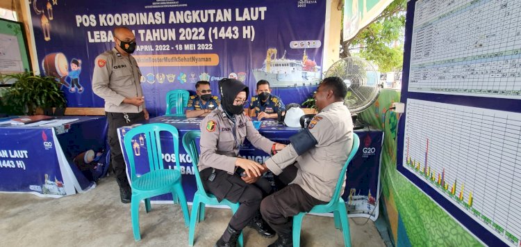 Pastikan Stamina Tetap Prima, Subsatgas Yankes Ops Ketupat Turangga 2022 Beri Pelayanan Kesehatan Kepada Anggota di Lapangan