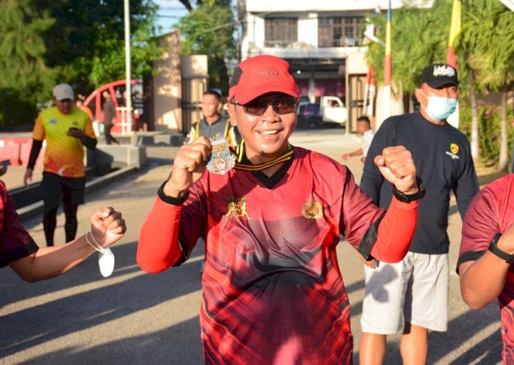 Kapolda NTT Meriahkan Festival Hari Bhayangkara Ke-76 Polresta Fun Run 2022