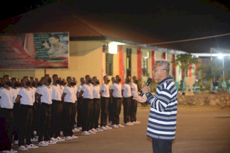 Pantau Kegiatan NAC Bagi Siswa Diktukba Polri Angkatan 48 di SPN, Kapolda NTT : Jaga Kekompakan, Solid dan Saling Mengingatkan