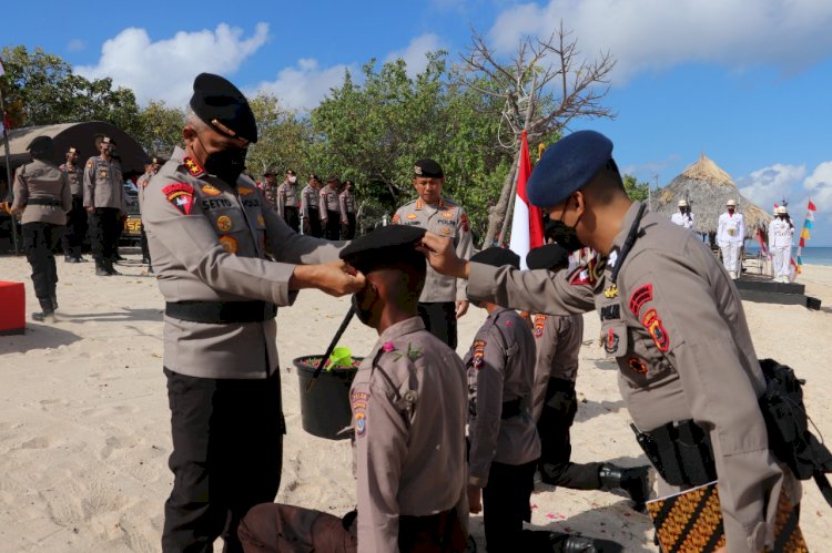 Tutup Tradisi Pembaretan, Pesan Kapolda NTT Terus Bermimpi Setinggi-Tingginya dalam Menggapai Cita-Cita dan Cinta