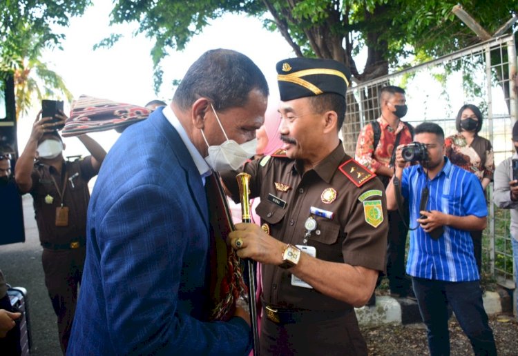 Tiba di Kupang, Kapolda NTT Irjen Pol. Drs. Johni Asadoma, M.Hum., Disambut Forkopimda