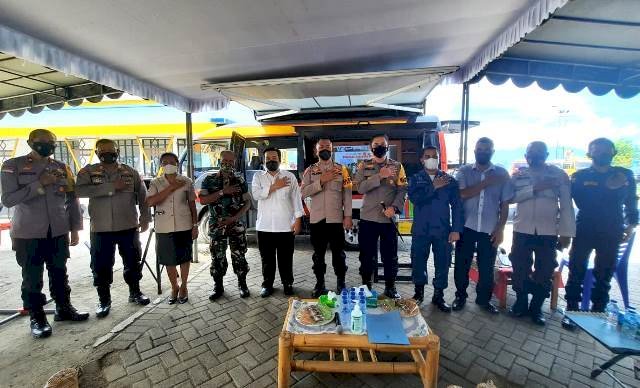 Pastikan Kelancaran Vaksinasi di Flotim, Karo Ops Polda NTT Pantau langsung Vaksinasi