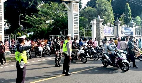 Wujudkan Ibadah Paskah Kondusif, Polres Flotim Lakukan Pengamanan Gereja