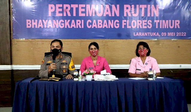 Hadiri Giat Rutin Bhayangkari, Kapolres : Tolong Dukung Suami Dalam Tugasnya