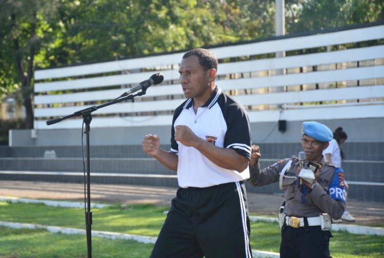 Kapolda NTT Pimpin Langsung Olahraga Bersama Personel Polda NTT