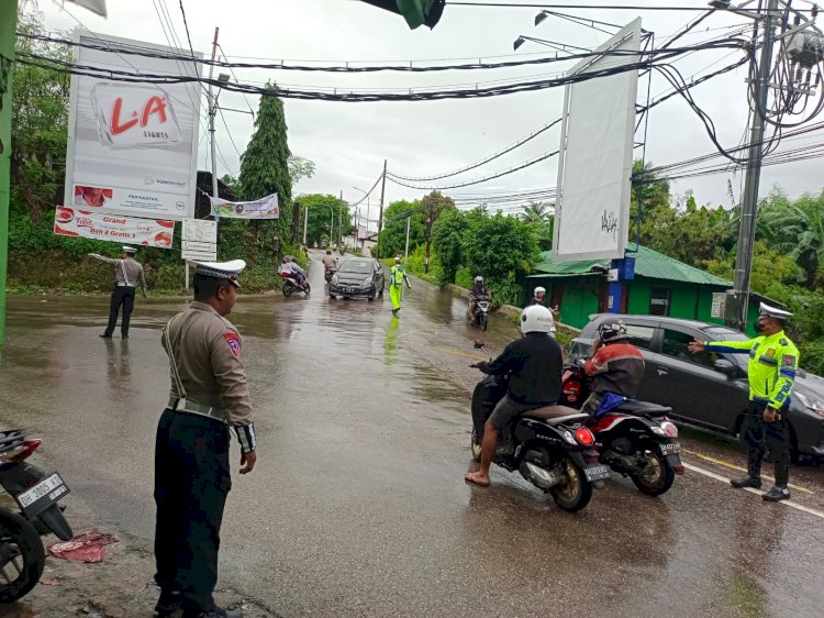 Antisipasi Kemacetan dan Laka Lantas, Satgas Kamsel Ditlantas Polda NTT OPS Lilin Turangga 2022 Imbau Pengguna Jalan Tertib Berlalu Lintas