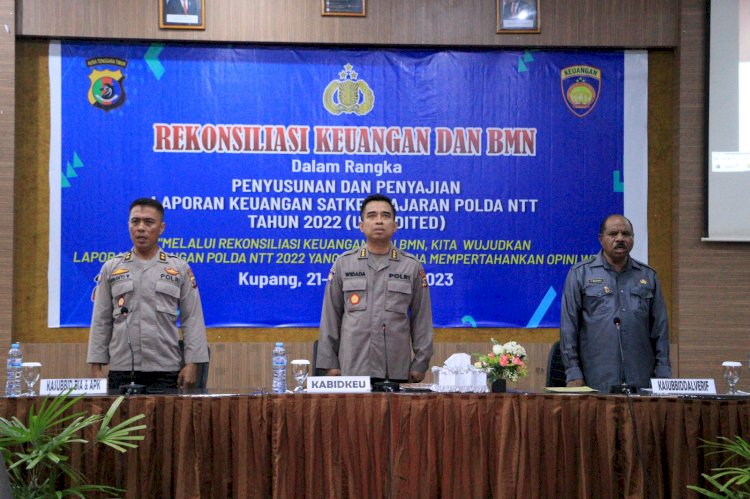 Kabidkeu Polda NTT Buka Kegiatan Penyusunan dan Penyajian Laporan Keuangan Polri Satker Jajaran