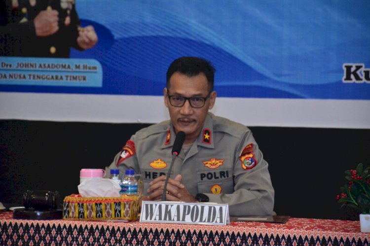 Cegah Perilaku Menyimpang, Wakapolda NTT Buka Giat Sosialisasi Perkap Nomor 2 Tahun 2022 Tentang Waskat di Lingkungan Polri