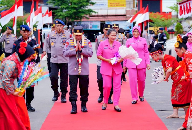 Kapolri Resmikan Pembangunan Asrama Brimob Polda Kalimantan Barat 