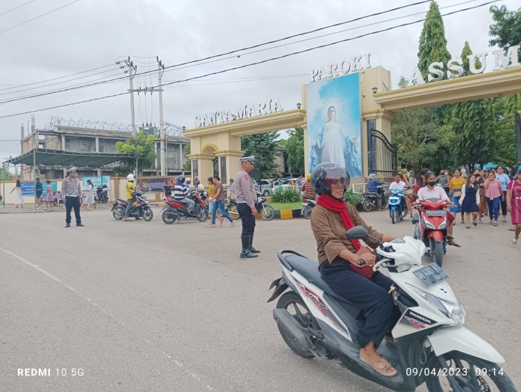 Personel Polda NTT Amankan Ibadah Perayaan Paskah di Gereja Kota Kupang