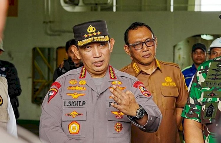 Tinjau Pelabuhan Merak, Kapolri Pastikan Siapkan Upaya Wujudkan Mudik Aman untuk Masyarakat 