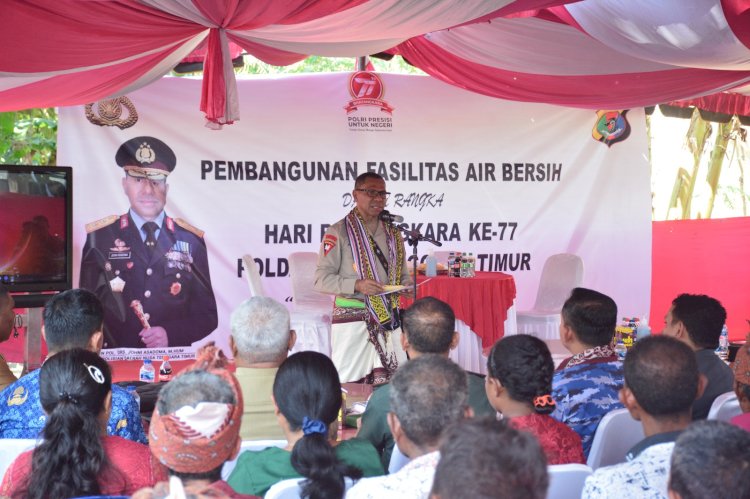 Sambut Hari Bhayangkara ke 77, Kapolda NTT Bangun Fasilitas air Bersih dan Salurkan Ratusan Paket Bantuan Sosial Bagi Masyarakat Kecamatan Amarasi Timur