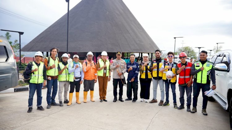 kunjungi Pos PLBN Napan, Kapolda NTT Berikan Tali Asih dan Bingkisan kepada Anggota Perbatasan