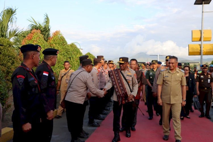 Cek Situasi dan Kondisi Jajarannya, Kapolda NTT Kunjungi Kabupaten Sikka