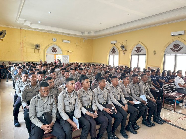 Bangun Kesadaran dan Keseimbangan Mental bagi Anggota Polri, Polda NTT Giatkan Pembinaan Rohani