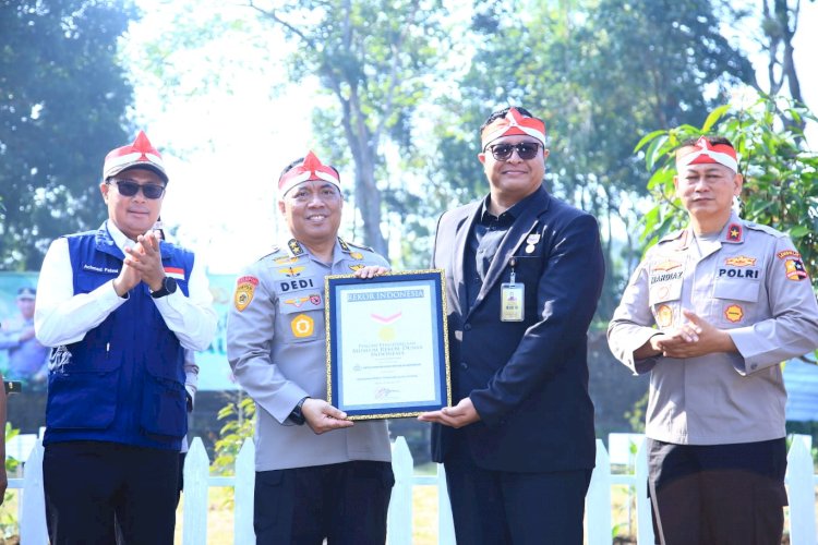 Cetak Rekor Tanam 21 Juta Pohon, Polri Raih Dua Penghargaan dari MURI 