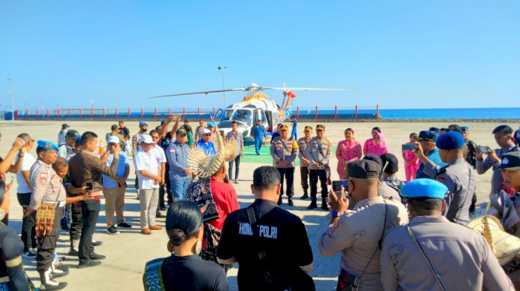 Perkuat Hubungan dengan Masyarakat, Kapolda NTT Kunjungi Rote Ndao