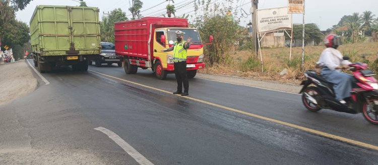 Bantu Anak Warga Mengaji dengan Nyaman, Aipda Yovan, Anggota Satlantas Polres Lampura, Bangun TPA 