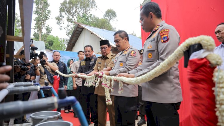 Berpusat di Desa Balau Banjar, Wakapolri dan Kapolda Kalsel Resmikan 7 Sumur Bor