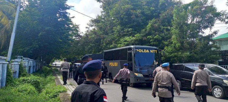 Satgas Ops Mantap Brata Turangga Gelar Patroli Cipta Kondisi di Kota Kupang Menjelang Pemilu 2024