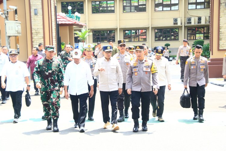 Pastikan Keamanan Arus Balik Lebaran, Kapolri Patroli Udara Jalur Tol 