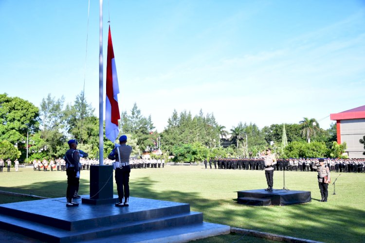 Pimpin Upacara Bulanan, Kapolda NTT Menginspirasi Semangat dan Konsolidasi dalam Tugas Kepolisian