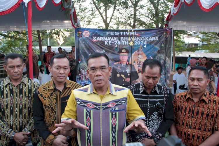 Buka Fashion Carnaval Pagelaran Budaya, Kapolda NTT : Ini Wujud Apresiasi terhadap Kekayaan Budaya  NTT