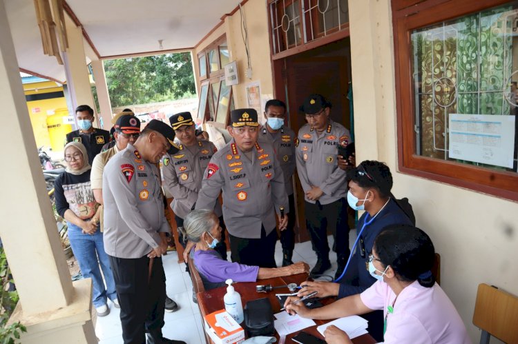 Kapolri Tinjau Posko Pengungsian Erupsi Gunung Lewotobi, Pastikan Layanan Dasar Terpenuhi