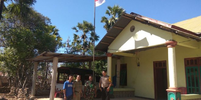 Bhabinkamtibmas himbau warga binaan kibarkan bendera merah putih