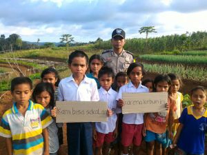 “Terima Kasih Pak Polisi”, Kami Bisa Sekolah Karena Kebun Ini