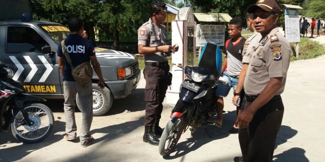 Gelar razia di jalan dan pasar, aparat Polsek Sasitamean berhasil amankan miras lokal