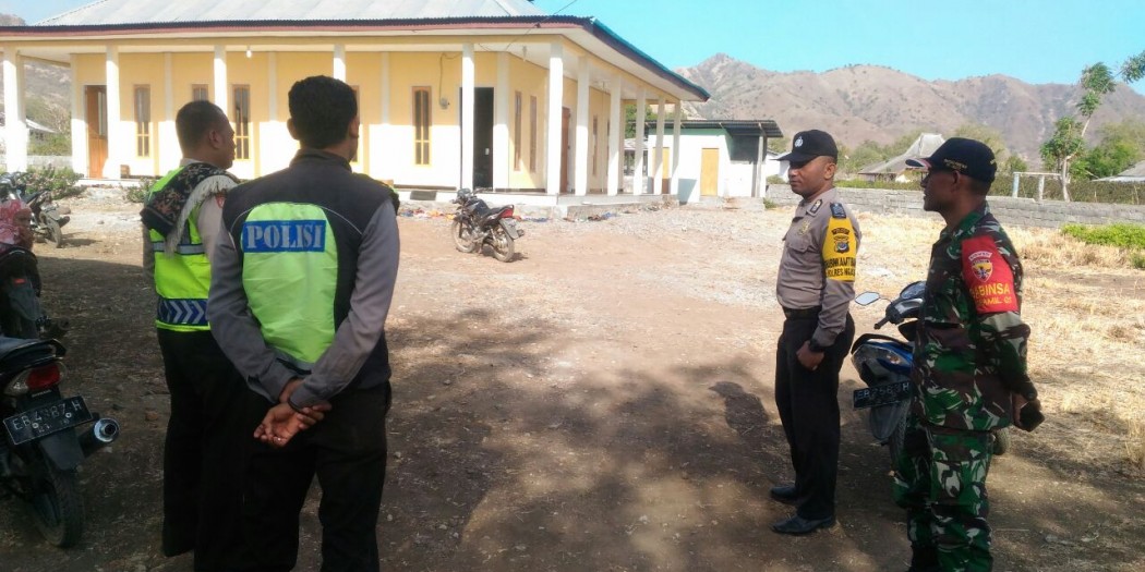 Personil Polres Ngada gelar pengamanan Sholat Idul Adha 1438 H di Lapangan maupun di Mesjid