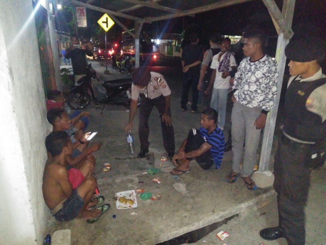 Antisipasi gangguan kamtibmas malam hari, Personil gabungan Polres Sikka gelar Patroli malam hingga subuh