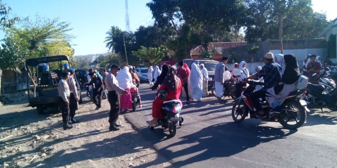 Dipimpin langsung Kapolsek Tasifeto Barat Turun Amankan Sholat Idul Adha 1438 H