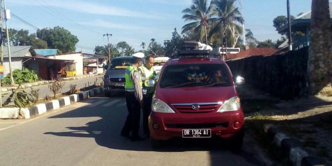 Bersama Instansi terkait Polsek Urban Katikutana gelar razia